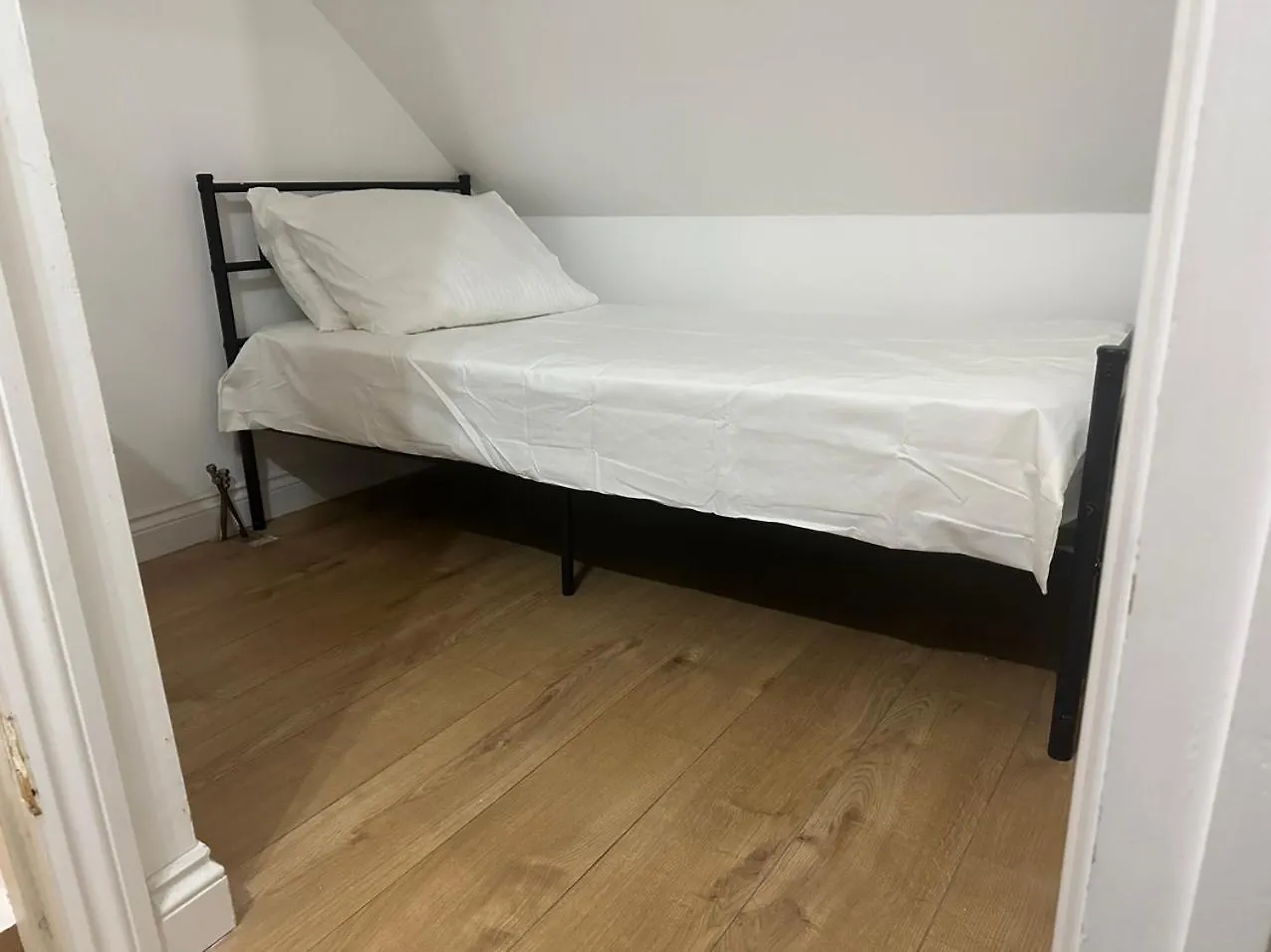Tran Uk Homestay London