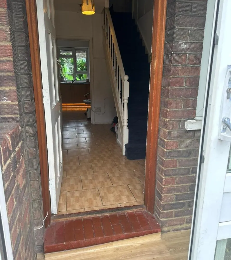 Tran Uk Homestay London