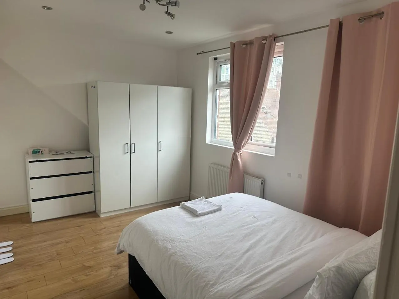 Tran Uk Homestay London