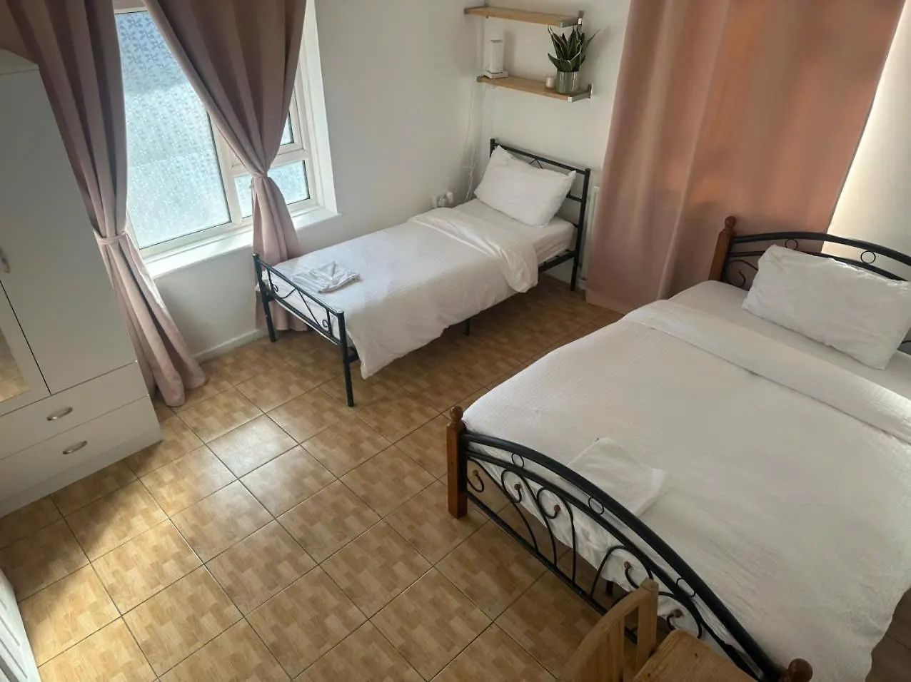 Tran Uk Homestay London United Kingdom